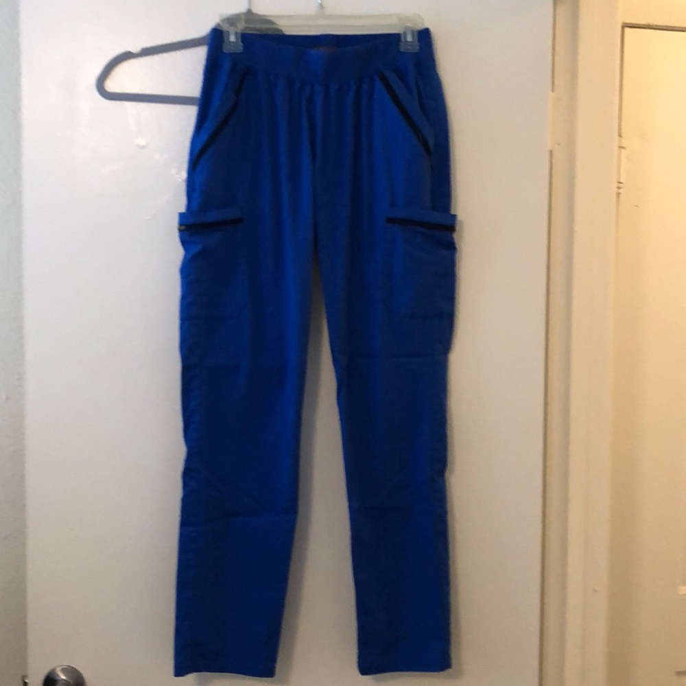 Jaanuu scrub pants